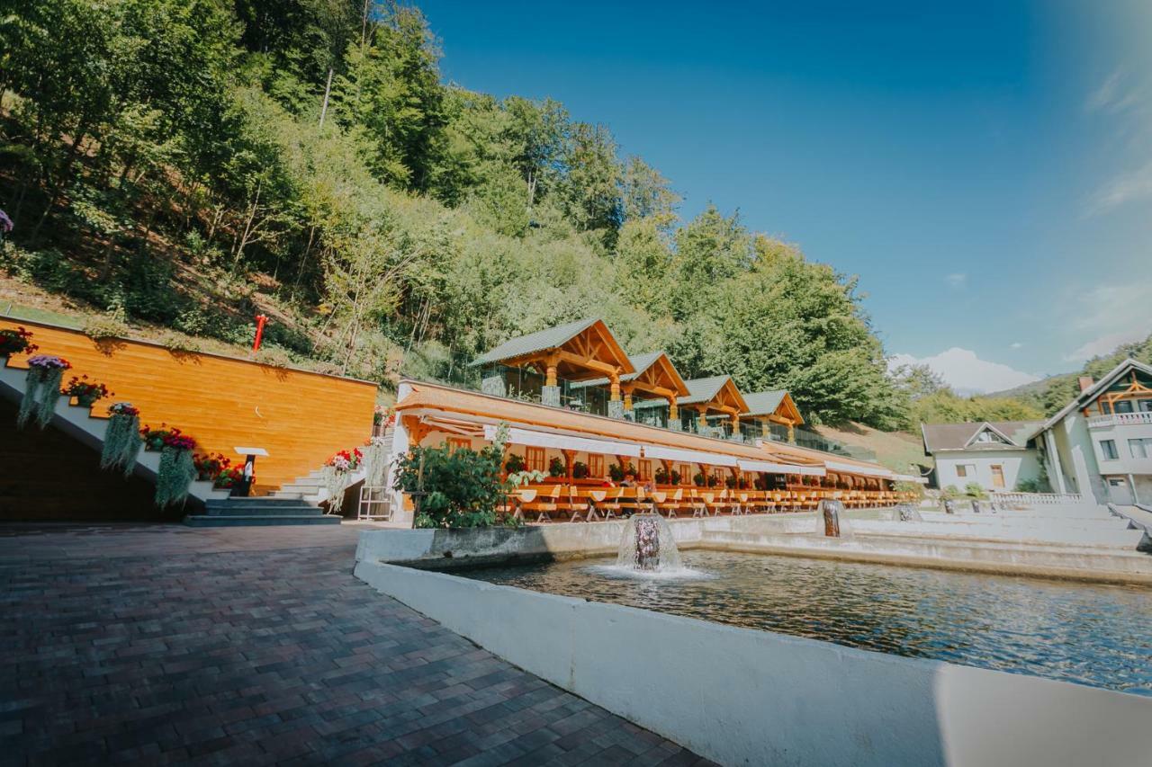 Lostrita - Pastravarie, Hotel & Spa Baia Mare Eksteriør billede